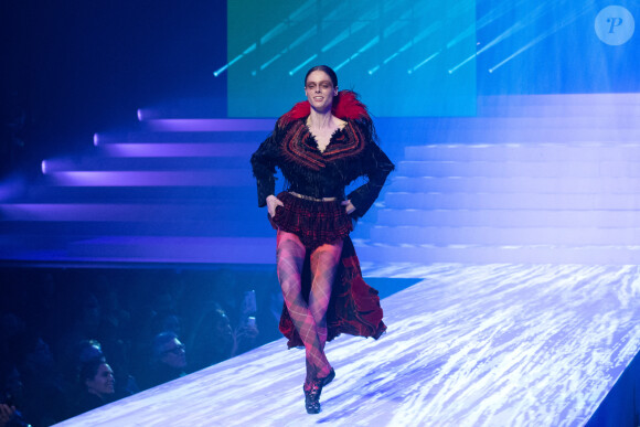 Coco Rocha au tout dernier défilé Jean-Paul Gaultier Haute Couture à Paris, le 22 janvier 2020.
