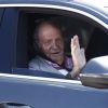 L'ancien roi Juan Carlos I sortant de l'hôpital à Madrid, le 31 août 2019, après un triple pontage coronarien.