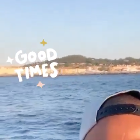 Tony Parker se balade en mer sur un bateau. Le 8 août 2020.