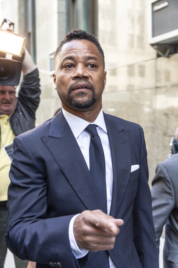 Cuba Gooding Jr. avec son avocat Mark Heller à la sortie du tribunal de Manhattan après son procès devant la Cour Suprême de New York