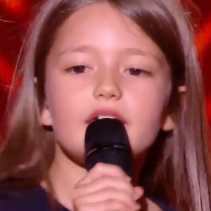 Léna, candidate de "The Voice Kids" saison 7, intègre l'équipe de Jenifer - Samedi 29 août 2020, TF1