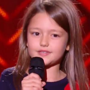 Léna, candidate de "The Voice Kids" saison 7, intègre l'équipe de Jenifer - Samedi 29 août 2020, TF1