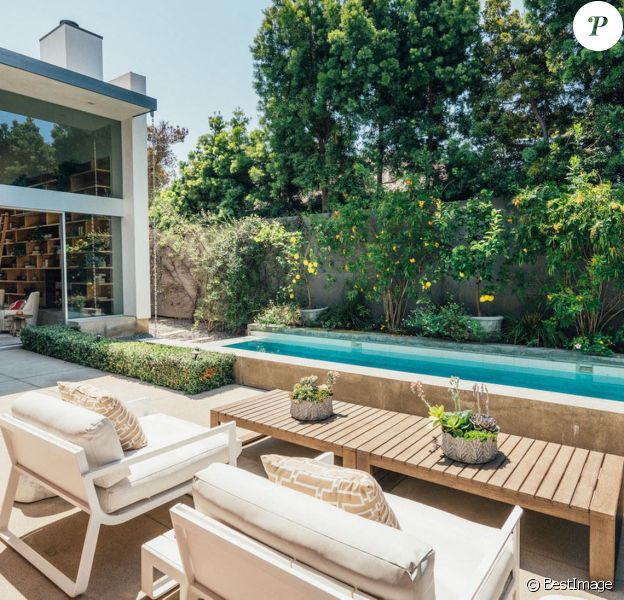 Emilia Clarke a mis en vente sa maison de Venice à Los Angeles pour 4,9 millions de dollars.