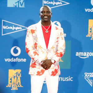 Akon à la Press room de la soirée MTV European Music Awards 2019 (MTV EMA's) au FIBES Conference and Exhibition Centre à Séville en Espagne.