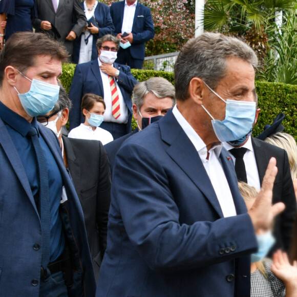 Nicolas Sarkozy, sa femme Carla Bruni, leur fille Giulia avec une amie - Mariage du maire de La Baule, Franck Louvrier (ex-conseiller en communication du Président de la République N.Sarkozy) avec Sophie Jolivet à l'hôtel de Ville de La Baule, France, le 5 septembre 2020. © Sébastien Valiela/Bestimage