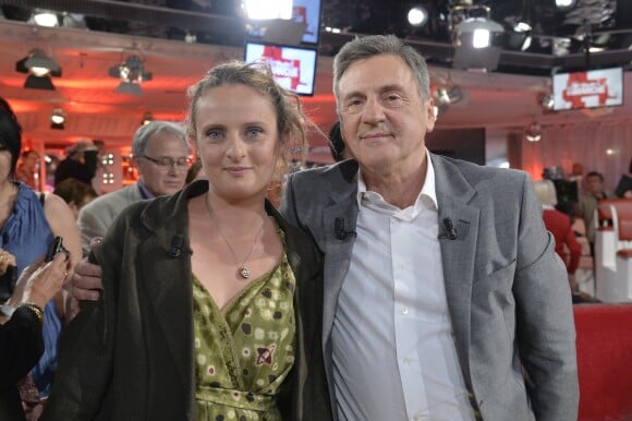 Daniel Auteuil et sa fille Aurore - Enregistrement de l'emission "Vivement Dimanche" a Paris, en 2013.