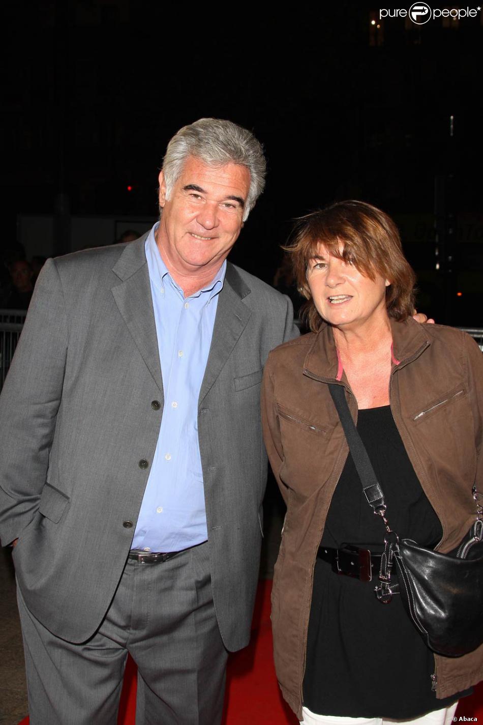 Georges Pernoud Et Sa Femme A L Avant Premiere De The Cove Purepeople
