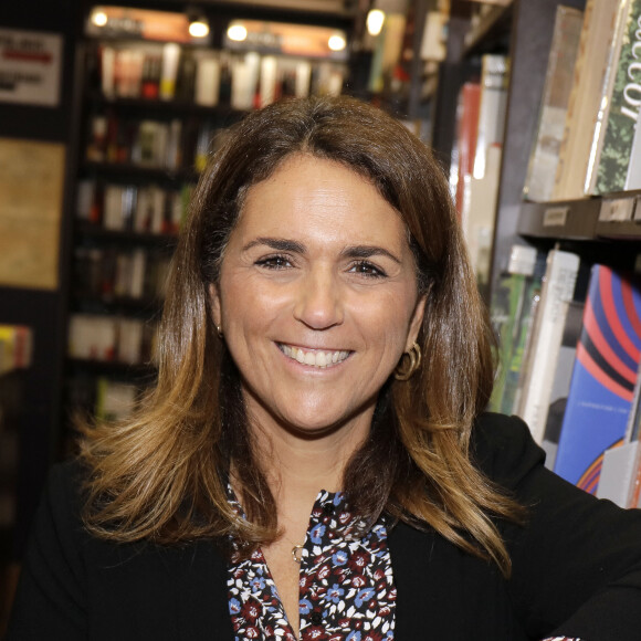 Exclusif - Rendez-vous avec Valérie Bénaïm à Paris le 13 octobre 2019. © Cédric Perrin/Bestimage 