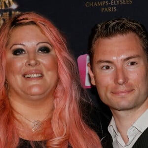 Loana et son compagnon Frédéric Cauvin - Photocall "Top Model Belgium 2015" au Lido à Paris. Le 10 mai 2015