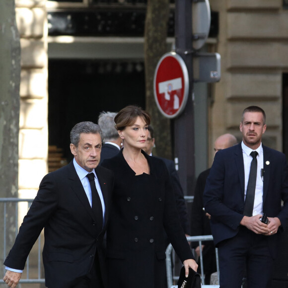 Nicolas Sarkozy et sa femme Carla Bruni - Arrivées en l'église Saint-Sulpice pour les obsèques de l'ancien président de la République Jacques Chirac à Paris. Un service solennel sera présidé par le président de la République. Le 30 septembre 2019 © Stéphane Lemouton / Bestimage 