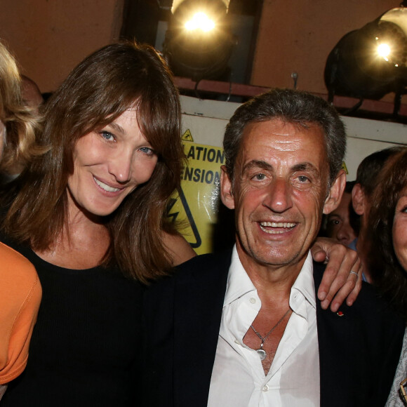 Exclusif - Carla Bruni-Sarkozy avec son mari Nicolas Sarkozy - Backstage du concert de Carla Bruni-Sarkozy au théâtre de Verdure du Grand Jardin à Le Lavandou le 23 juillet 2019. © Dominique Jacovides-Cyril Moreau/Bestimage 