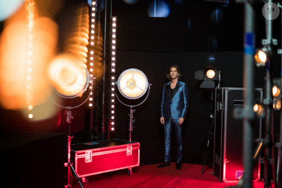 Amaury Vassily - Backstage de l'enregistrement de l'émission "300 Choeurs chantent Dassin" à Paris, le 15 septembre 2020 et diffusé le 16 octobre 2020. © Tiziano Da Silva / Bestimage