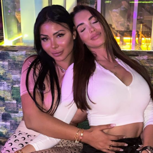 Nabilla et Maeva Ghennam en soirée ensemble à Dubaï - Snapchat