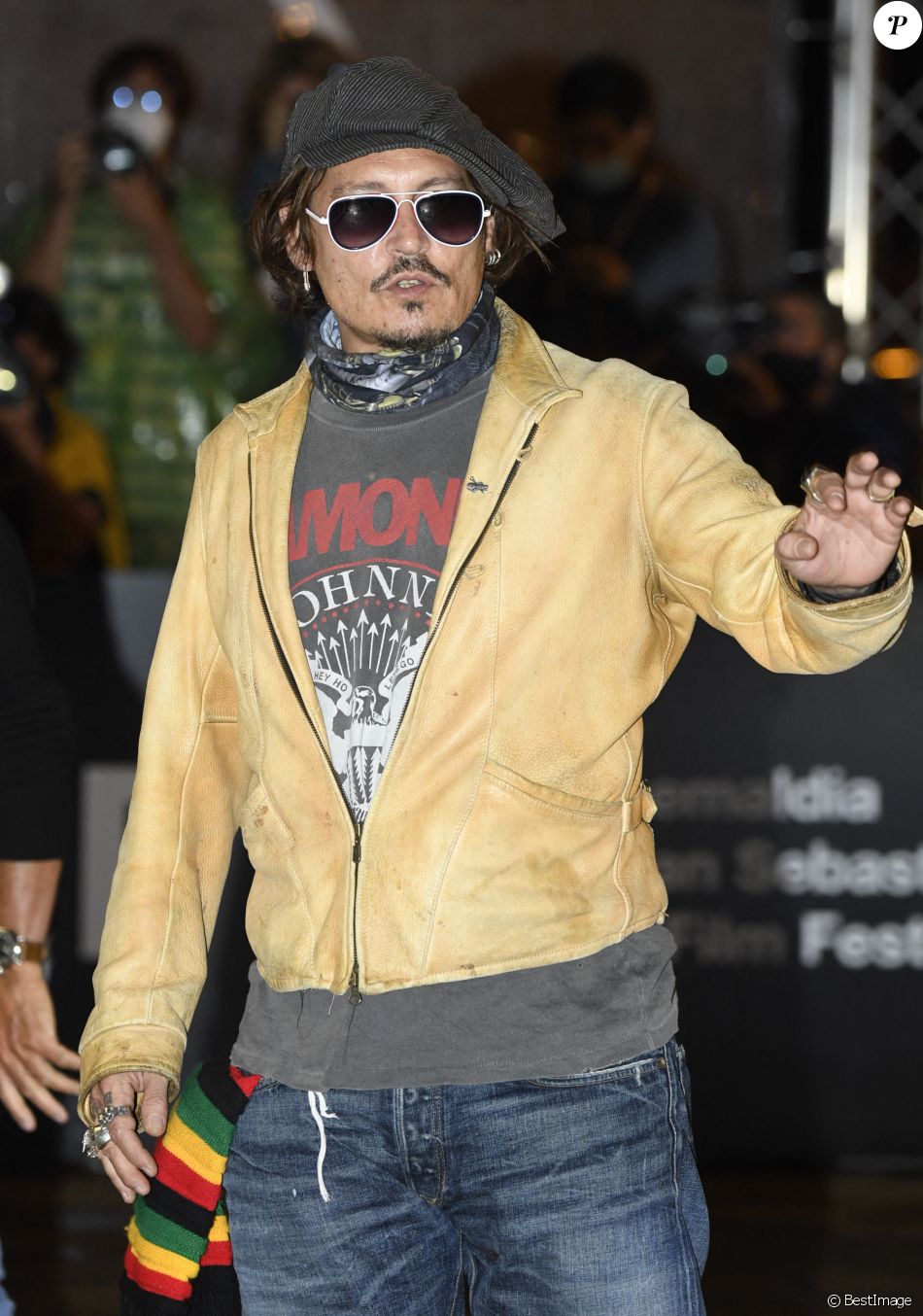 Johnny Depp arrive à l&#039;hôtel Maria Cristina pour le festival international du film de Saint-Sébastien (Donostia) le 19 septembre 2020. Il produit le documentaire Crock of Gold - A Few Rounds with Shane MacGowan.   