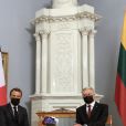 Le président de la république, Emmanuel Macron et Gitanas Nauseda, président de la république de Lithuaine, durant un entretien au palais présidentiel, Vilnius, Lituanie, le 28 septembre 2020. © Stéphane Lemouton / Bestimage   