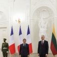 Le président de la république, Emmanuel Macron et Gitanas Nauseda, président de la république de Lithuaine, au palais présidentiel, Vilnius, Lituanie, le 28 septembre 2020. © Stéphane Lemouton / Bestimage   