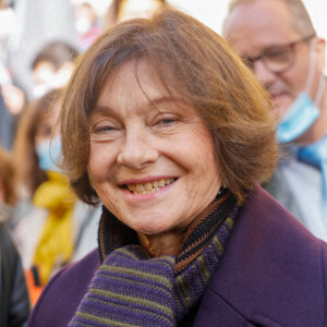 Macha Méril - Sorties des obsèques de Michael Lonsdale en l'église Saint-Roch à Paris le 1er octobre 2020.