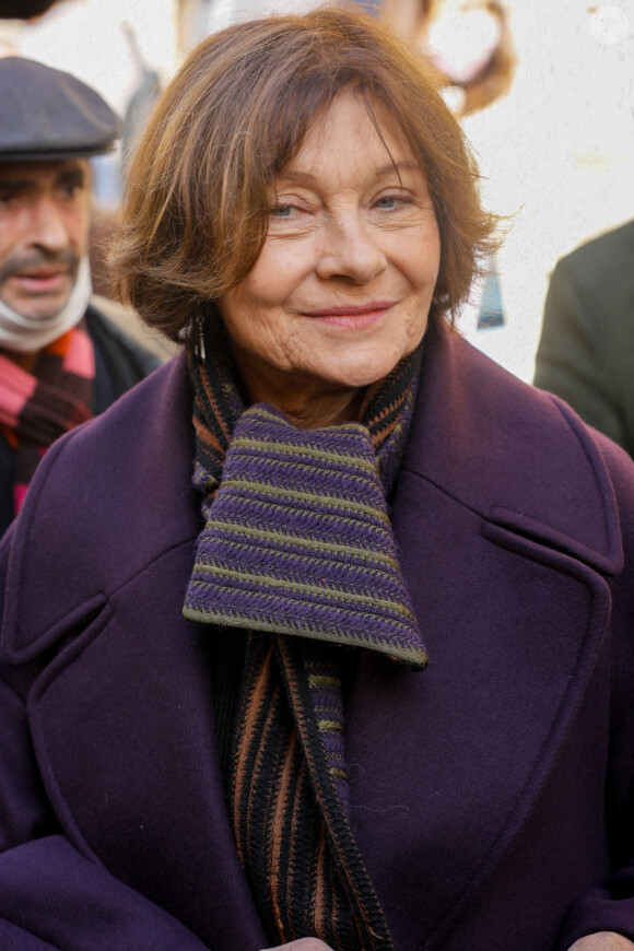 Macha Méril - Sorties des obsèques de Michael Lonsdale en l'église Saint-Roch à Paris le 1er octobre 2020.  