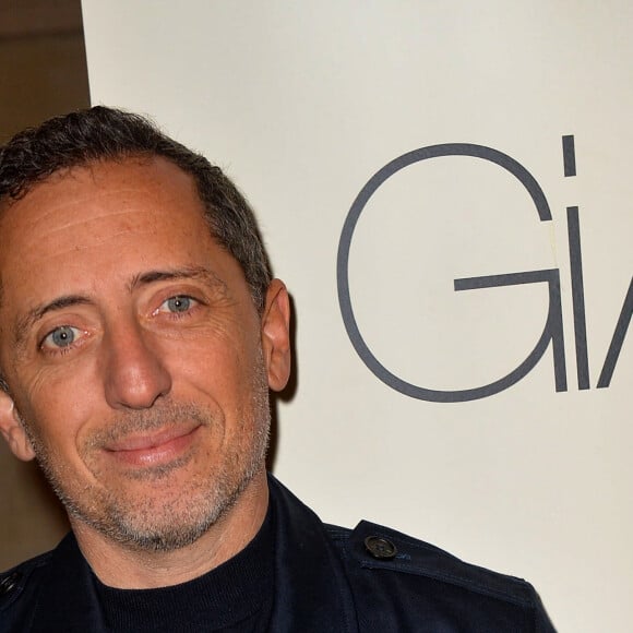 Gad Elmaleh - Photocall - Défilé Giambattista Valli - collection prêt-à-porter Automne/Hiver 2020-2021 lors de la Fashion Week à Paris (PFW), le 2 mars 2020. © Veeren Ramsamy-Christophe Clovis / Bestimage