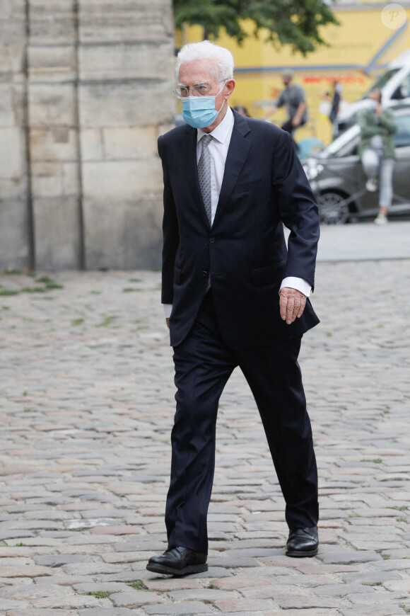 Exclusif - Lionel Jospin - Arrivées à la messe hommage à Jean-Loup Dabadie en l'église Saint-Germain-des-Prés à Paris le 23 septembre 2020. 