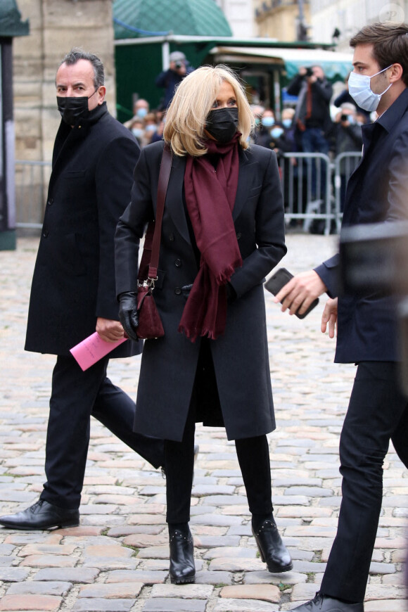Brigitte Macron - Obsèques de Juliette Gréco en l'église Saint-Germain-des-Prés, à Paris, le 5 octobre 2020.