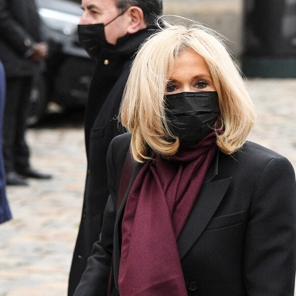 Brigitte Macron - Obsèques de Juliette Gréco en l'église Saint-Germain-des-Prés, à Paris, le 5 octobre 2020.