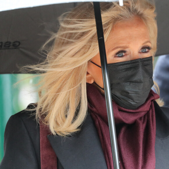 Brigitte Macron - Sorties des obsèques de Juliette Gréco en l'église Saint-Germain-des-Prés. Le 5 octobre 2020 © Jacovides-Moreau / Bestimage 