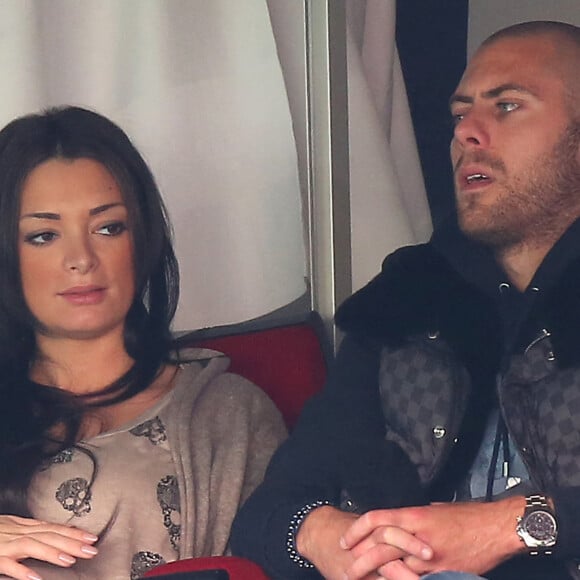 Emilie Nef Naf (enceinte) et son compagnon Jeremy Menez - People au match de football Psg-Sochaux au Parc des Princes, le 29 septembre 2012.