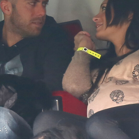 Emilie Nef Naf (enceinte) et son compagnon Jeremy Menez - People au match de football Psg-Sochaux au Parc des Princes, le 29 septembre 2012.