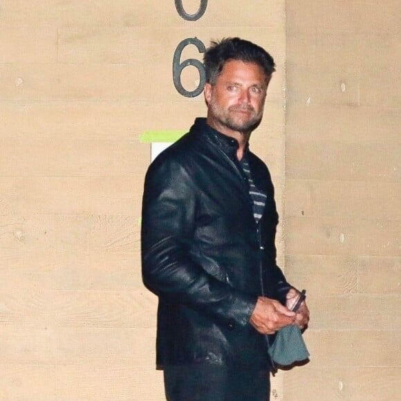 David Charvet est allé dîner avec sa compagne Oksana Rykova au restaurant Nobu de Malibu à Los Angeles pendant l'épidémie de coronavirus (Covid-19), le 8 octobre 2020.