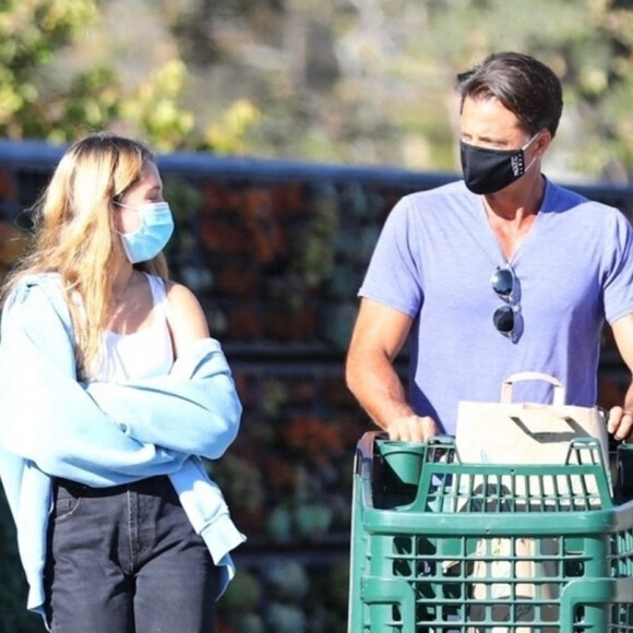 David Charvet est allé faire des courses avec ses enfants Shaya et Heaven à Los Angeles pendant l'épidémie de coronavirus (Covid-19). Le 16 juillet 2020.
