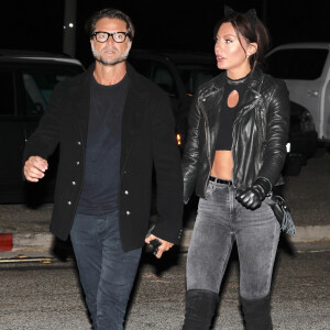 Exclusif - David Charvet avec sa compagne Oksana Rykova sont de sortie à Los Angeles, le 31 octobre 2019.