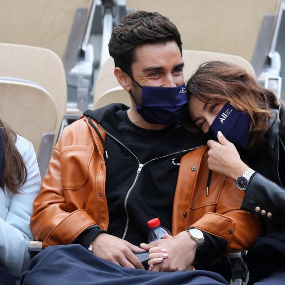 Rachel Legrain-Trapani et son compagnon Valentin Léonard dans les tribunes du tournoi de tennis des Interrnationaux de Roland Garros à Paris. Le 3 octobre 2020 © Dominique Jacovides / Bestimage