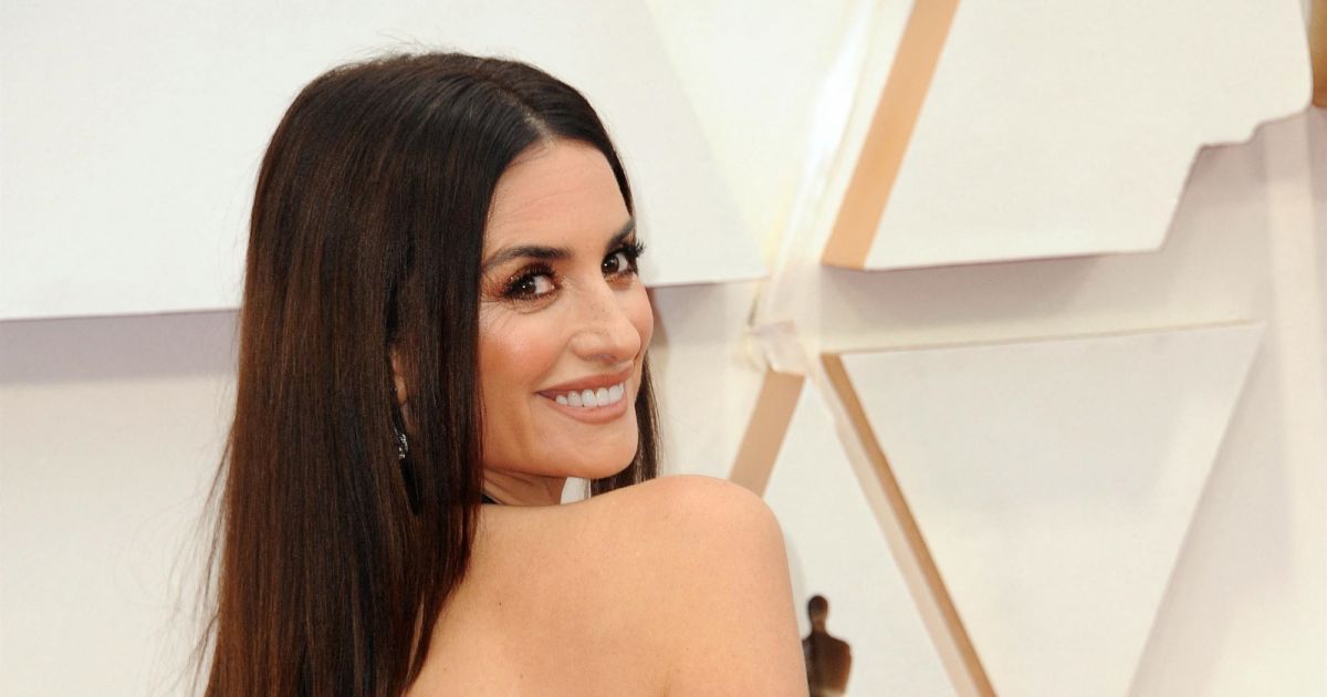 Penelope Cruz Lors Du Photocall Des Arrivées De La 92ème Cérémonie Des Oscars 2020 Au Hollywood