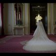 Nouvel extrait de la série The Crown (Netflix), Emma Corrin interprète Lady Di.
