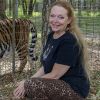 Carole Baskin, fondatrice de Big Cats Rescue, recueille des animaux élevés en captivité qui ne peuvent plus retourner à l'état sauvage, à Tampa, Floride. Netflix va produire un documentaire sur son action et sa vie d'engagement qui lui a valu des menaces de mort.