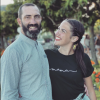 Tiffany (Mamans & Célèbres) a perdu son "papy moustache", mort après un accident domestique. Elle peut compter sur le soutien de son mari Justin et leurs filles Romy (2 ans) et Zélie (10 mois).