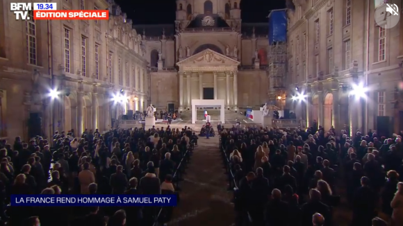 L'hommage national à Samuel Paty le 21 octobre 2020 dans la Cour d'honneur de la Sorbonne à Paris.