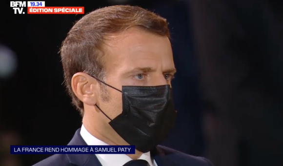 L'hommage national à Samuel Paty le 21 octobre 2020 dans la Cour d'honneur de la Sorbonne à Paris.