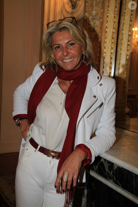 Caroline Margeridon - Pierre-Jean Chalençon dédicace son livre "Napoléon" au Palais Vivienne à Paris le 7 décembre 2019.