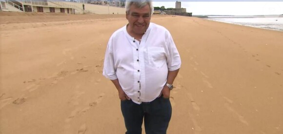 Eric le chevrier et Claudine face à Karine Le Marchand dans "L'amour est dans le pré 2020", lundi 26 octobre, sur M6