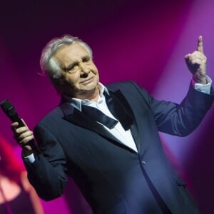 Exclusif - Michel Sardou - Ultime concert de Michel Sardou pour la dernière date de son spectacle "La dernière danse" à la Seine Musicale à Boulogne-Billancourt le 12 avril 2018. Le chanteur a rassemblé plus de 400 000 spectateurs pour une tournée de 82 concerts. © Pierre Perusseau/Bestimage