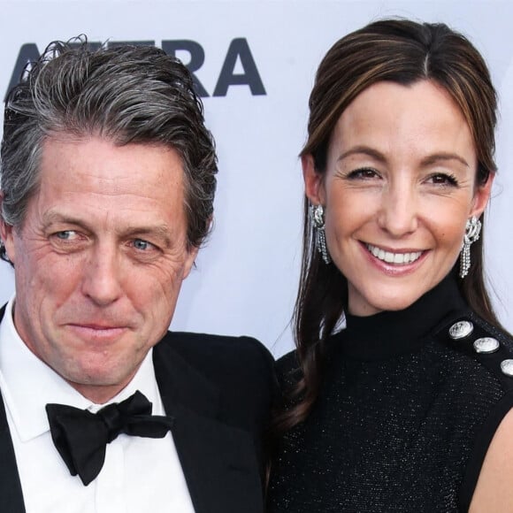 Hugh Grant et sa femme Anna Elisabet Eberstein - Photocall - 25ème cérémonie annuelle des Screen Actors Guild Awards au Shrine Audritorium à Los Angeles, le 27 janvier 2019.