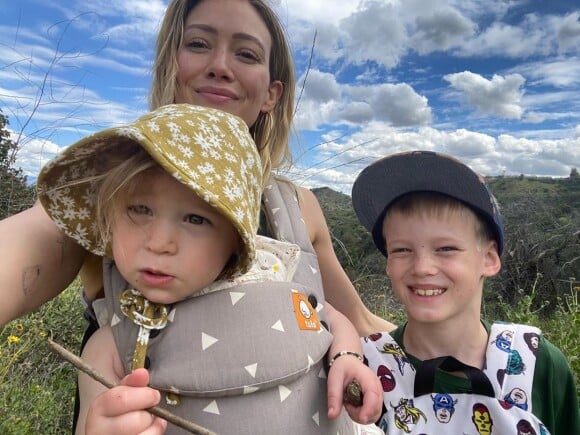 Hilary Duff en famille sur Instagram, mars 2020.