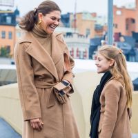 Victoria de Suède : Joyeuse sortie avec la princesse Estelle, habillée comme maman !