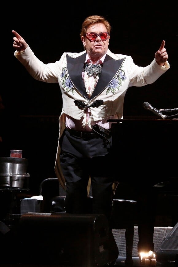 Elton John en concert pour sa dernière représentation en Australie à Sydney le 7 mars 2020. 