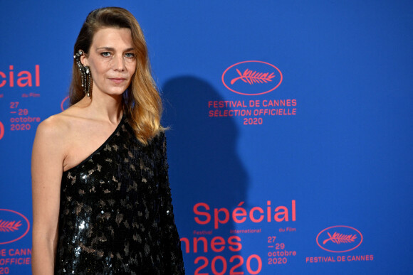 Céline Sallette, actrice, membre du jury - Soirée d'ouverture du Festival de Cannes 2020 au Palais des Festivals, à Cannes. © Bruno Bebert/Bestimage