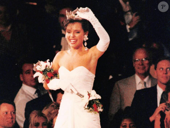 Leanza Cornett est décédée à l'âge de 49 ans, après avoir été hospitalisée pour une blessure à la tête. Elue Miss America 1993, actrice... elle laisse derrière elle deux enfants orphelins.