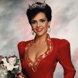 Leanza Cornett, couronnée Miss America en 1993, est décédée à l'âge de 49 ans. Hospitalisée il y a quelques jours pour une blessure à la tête, elle aurait succombé à ses blessures.