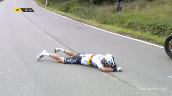 Julian Alaphilippe : Le cycliste opéré après une violente chute en pleine course